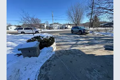 5830 Lake Edge Road, Mcfarland, WI 53558 - Photo 15