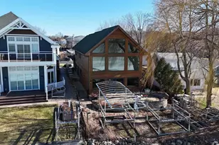 5830 Lake Edge Rd, Mcfarland, WI 53558 - Photo 7