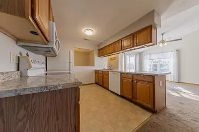 1474 Sienna Crossing #30, Janesville, WI 53546 - Photo 13