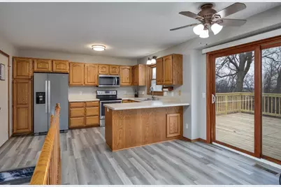 902 Anna Court, Waterloo, WI 53594 - Photo 9