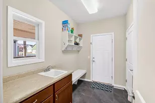 9420 Stoneywood Blvd, Middleton, WI 53562 - Photo 17