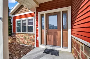 9420 Stoneywood Blvd, Middleton, WI 53562 - Photo 3