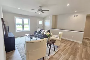 114 Cayuse Ct, Fox Lake, WI 53933 - Photo 9