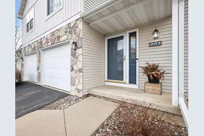 203 N Musket Ridge Drive, Sun Prairie, WI 53590 - Photo 3