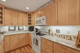 2820 Marshall Ct, Madison, WI 53705 - Photo 5