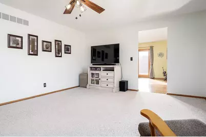 3168 S High Crest Road, Beloit, WI 53511 - Photo 7