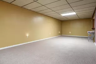 3168 S High Crst Rd, Beloit, WI 53511 - Photo 35