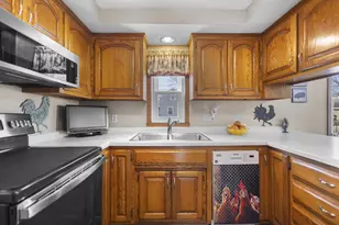 501 E Maple St, Appleton, WI 54915 - Photo 11