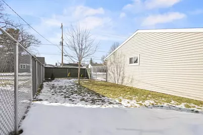 501 E Maple Street, Appleton, WI 54915 - Photo 43