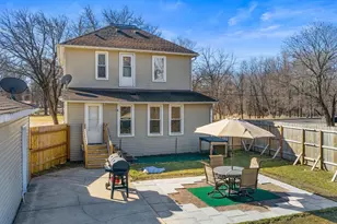 430 Lavalle St, Reedsburg, WI 53959 - Photo 3