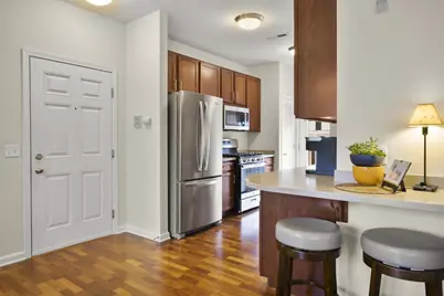 508 N Midvale Boulevard #302, Madison, WI 53705 - Photo 9