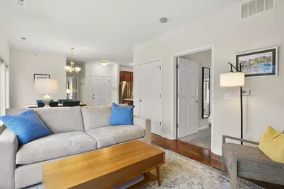 508 N Midvale Boulevard #302, Madison, WI 53705 - Photo 7