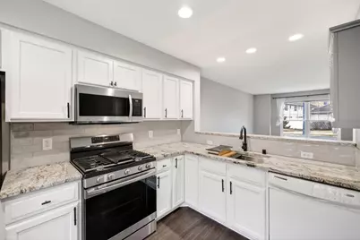 429 E Linnerud Drive, Sun Prairie, WI 53590 - Photo 11