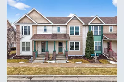 429 E Linnerud Drive, Sun Prairie, WI 53590 - Photo 1