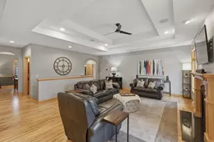 5597 Nutone St, Fitchburg, WI 53711 - Photo 3