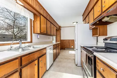 550 Grandview Lane, Platteville,  53818 - Photo 15