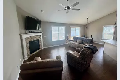 4350 Huntinghorne Drive, Janesville, WI 53546 - Photo 7