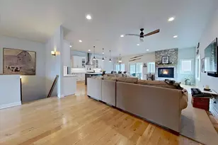 W4293 Meadow Ct, Lake Geneva, WI 53147 - Photo 7