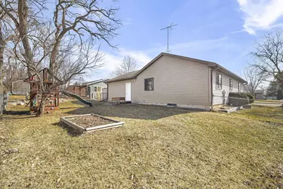 305 Meadow Lane, Poynette, WI 53955 - Photo 11