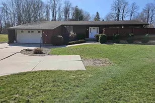 219 James St, Portage, WI 53901 - Photo 15