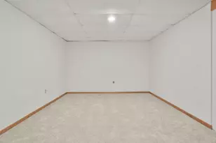 17 Kresteller Cir, Madison, WI 53719 - Photo 39