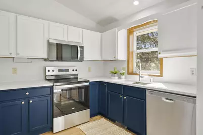 17 Kresteller Circle, Madison, WI 53719 - Photo 15