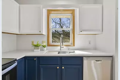 17 Kresteller Circle, Madison, WI 53719 - Photo 17