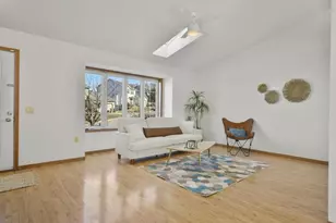 17 Kresteller Cir, Madison, WI 53719 - Photo 3