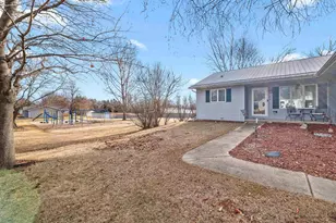 210 Forest St, Fox Lake, WI 53933 - Photo 31