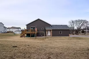 1322 Lake St, Baraboo, WI 53913 - Photo 21