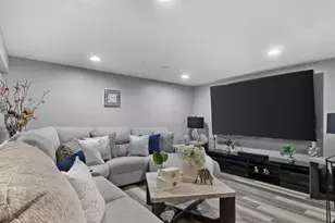 714 Warner St, Columbus, WI 53925 - Photo 3