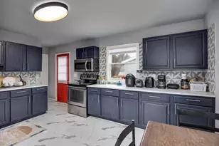 2050 Christilla Dr, Beloit, WI 53511 - Photo 9