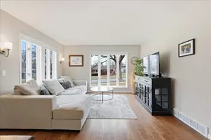 5017 Holiday Dr, Madison, WI 53711 - Photo 11