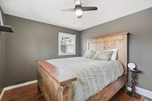 5017 Holiday Dr, Madison, WI 53711 - Photo 15