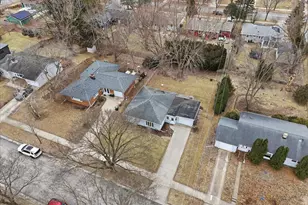 5017 Holiday Dr, Madison, WI 53711 - Photo 45