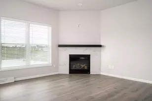2016 Leopold Way, Sun Prairie, WI 53590 - Photo 3
