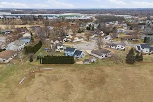 500 Larum Ln, Stoughton, WI 53589 - Photo 3