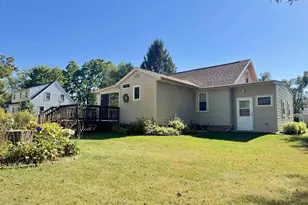 737 E Briar Ln, Beloit, WI 53511 - Photo 3