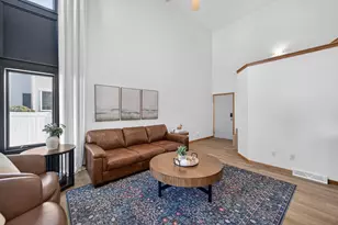 318 Redruth Dr, Ridgeville, WI 53533 - Photo 5