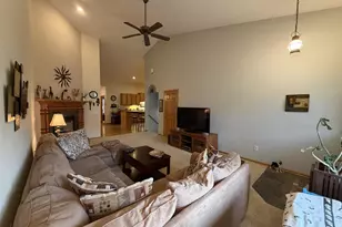 605 Nightingale Ln, Cottage Grove, WI 53527 - Photo 5