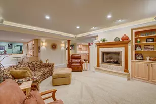 5571 Surrey Ln, Waunakee, WI 53597 - Photo 51