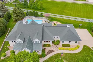 5571 Surrey Ln, Waunakee, WI 53597 - Photo 73