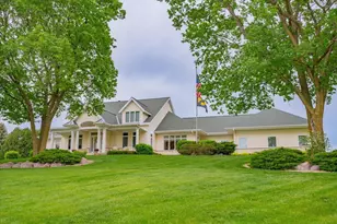 5571 Surrey Ln, Waunakee, WI 53597 - Photo 89