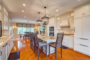 5571 Surrey Ln, Waunakee, WI 53597 - Photo 9