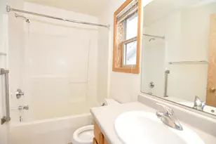 1226 Jasmine Dr, Madison, WI 53719 - Photo 17