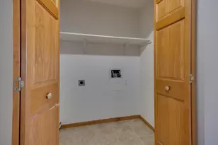 1817 Cedarbrook Ln, Stoughton, WI 53589 - Photo 17