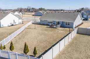 3633 Golden Eagle Ct, Beloit, WI 53511 - Photo 3