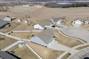 3633 Golden Eagle Ct, Beloit, WI 53511 - Photo 35