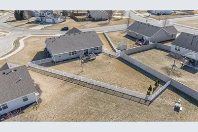 3633 Golden Eagle Court, Beloit, WI 53511 - Photo 37