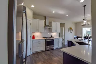 6595 Redpoll Cir, Middleton, WI 53562 - Photo 11